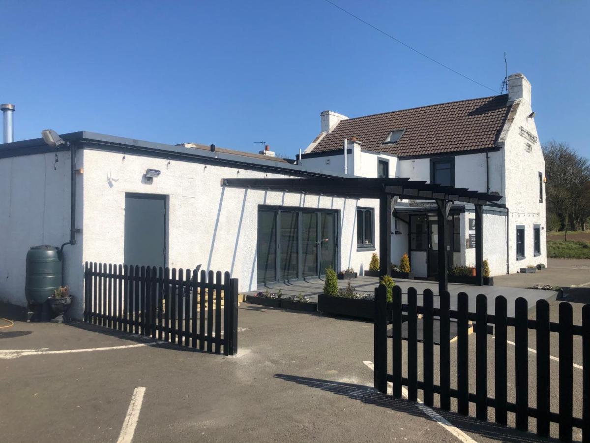 Pitlessie Inn And Pantry Cupar Exterior photo