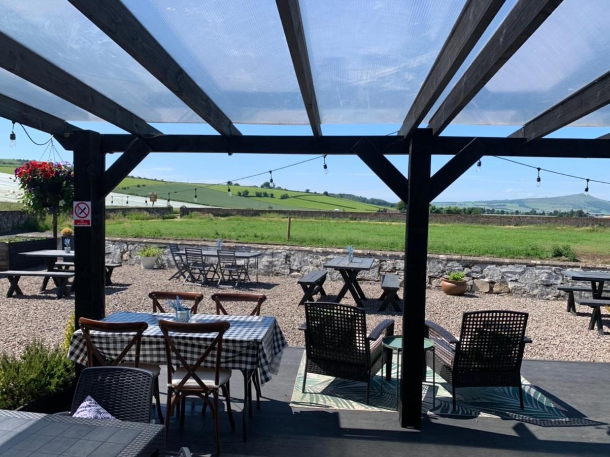 Pitlessie Inn And Pantry Cupar Exterior photo